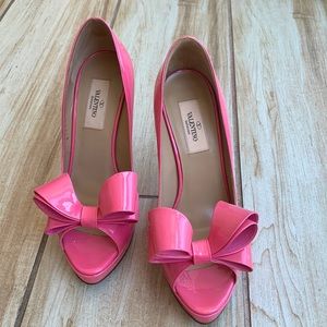 Valentino Pink Bow Stiletto Patent Leather Size 37.5